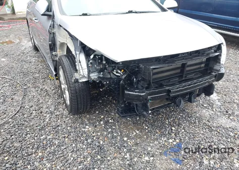 2016 Hyundai Sonata Hybrid Se z USA, uszkodzony, nr VIN KMHE24L12GA023498